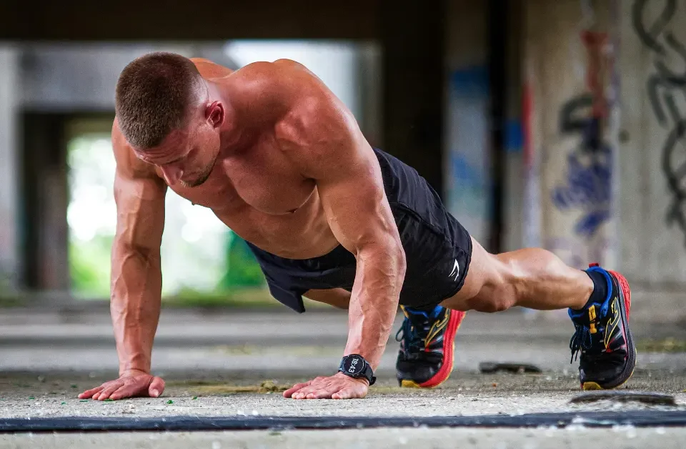I push ups: i piegamenti sulle braccia